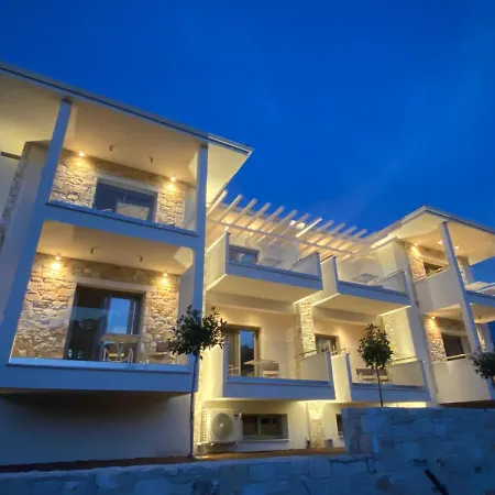 Luminous Luxury 4*