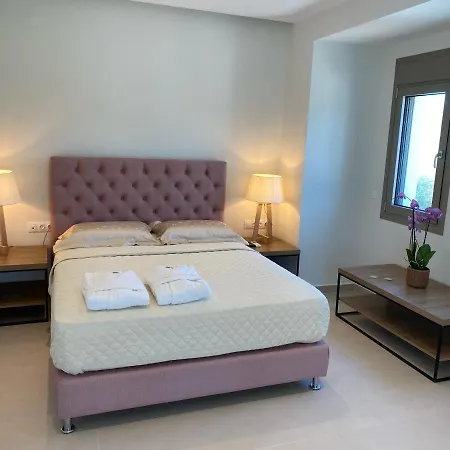 Luminous Luxury Ξενοδοχείο με διαμερίσματα 4*