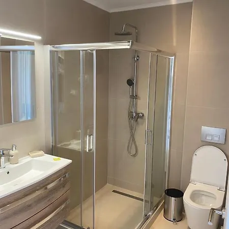 Luminous Luxury Apartahotel 4*