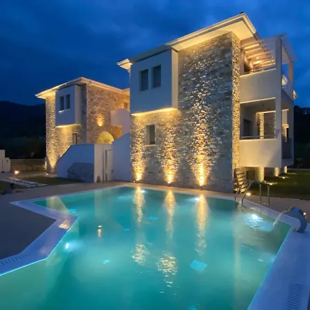 Luminous Luxury Λιμένας