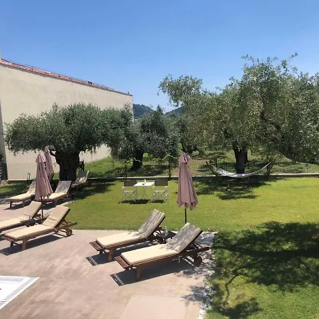 Luminous Luxury Hotel de apartamente