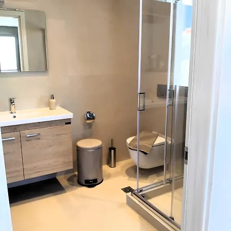 Luminous Luxury Λιμένας