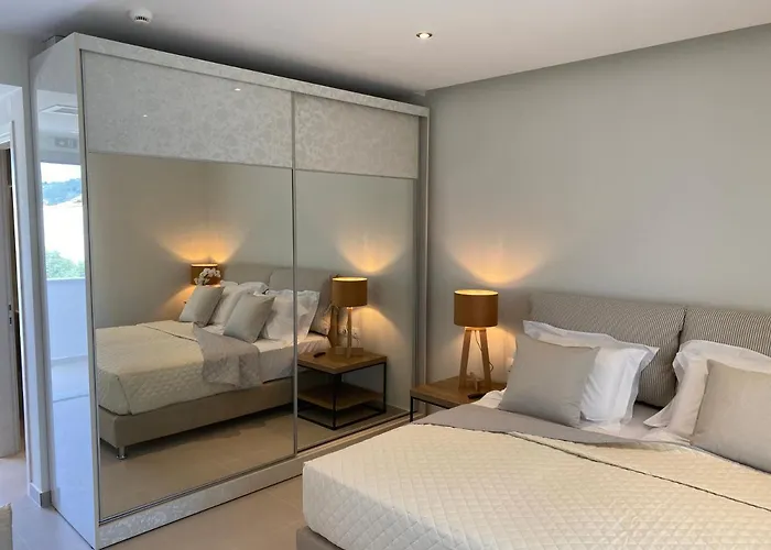 Ξενοδοχείο με διαμερίσματα Luminous Luxury Λιμένας